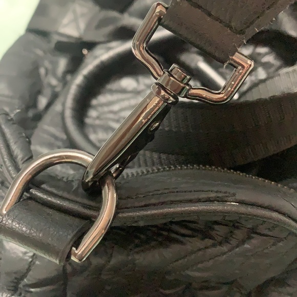 Minnie Rose tote black nylon quilted over nite bag 2 handles roomy good carry on - Picture 10 of 10